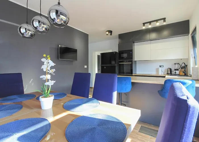 Villa Modern Maeni With Private Pool In Pola